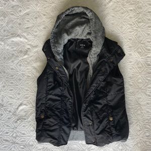 Black Active USA hooded vest